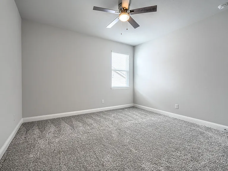 724 Portina Dr — Photo 27