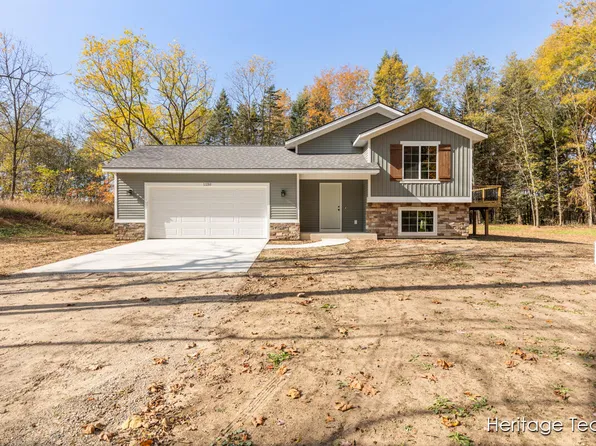 1150 28th St, Allegan, MI 49010