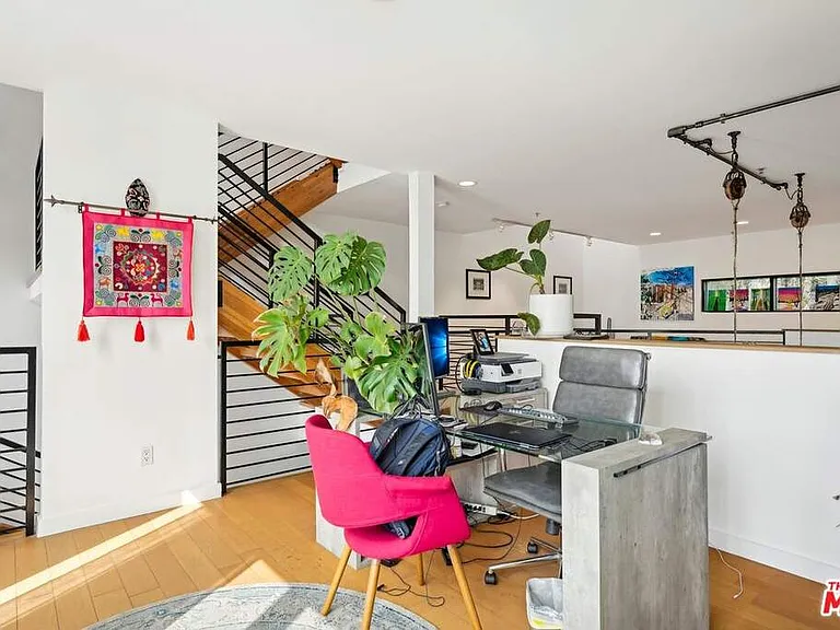 815 Hampton Dr #3 — Photo 5