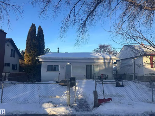 5128 52nd St, Barrhead, AB T7N 1E9