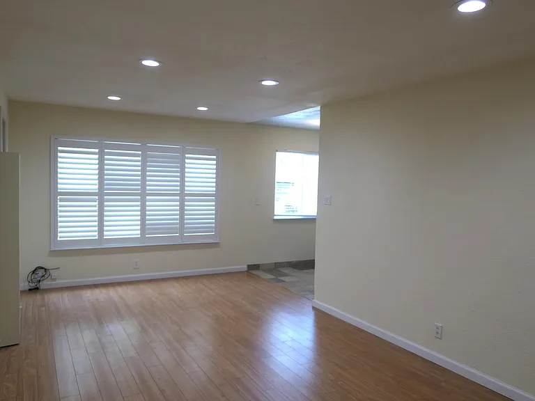 2249 Bonar St #C — Photo 2