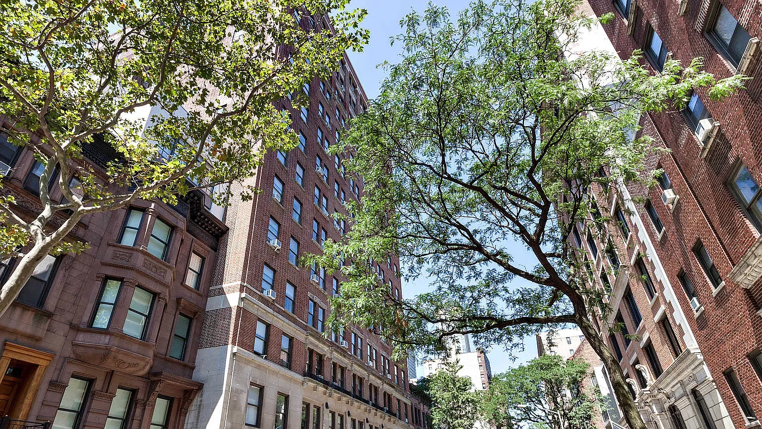 228 West 71st Street — Photo 2