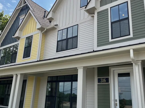 316 S Center St, Northville, MI 48167