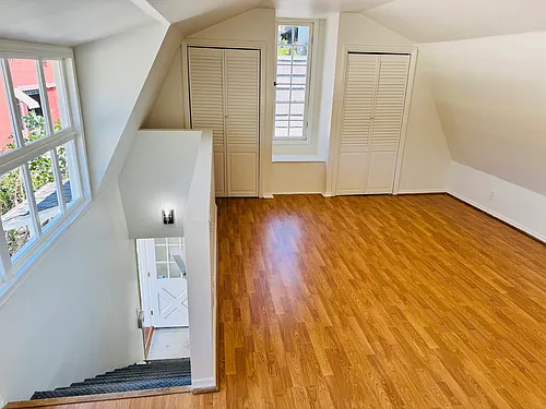 471 1/2 Ellis St Photo 1