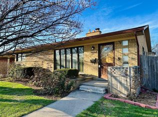 23213 Greencrest St, Saint Clair Shores, MI 48080