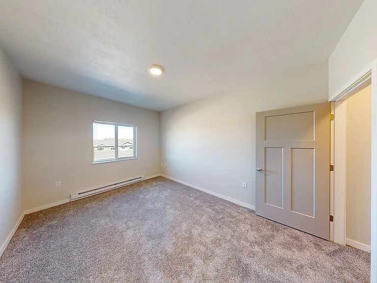 Maple Pass Apartments and Townhomes in Hartford, SD — Photo 3