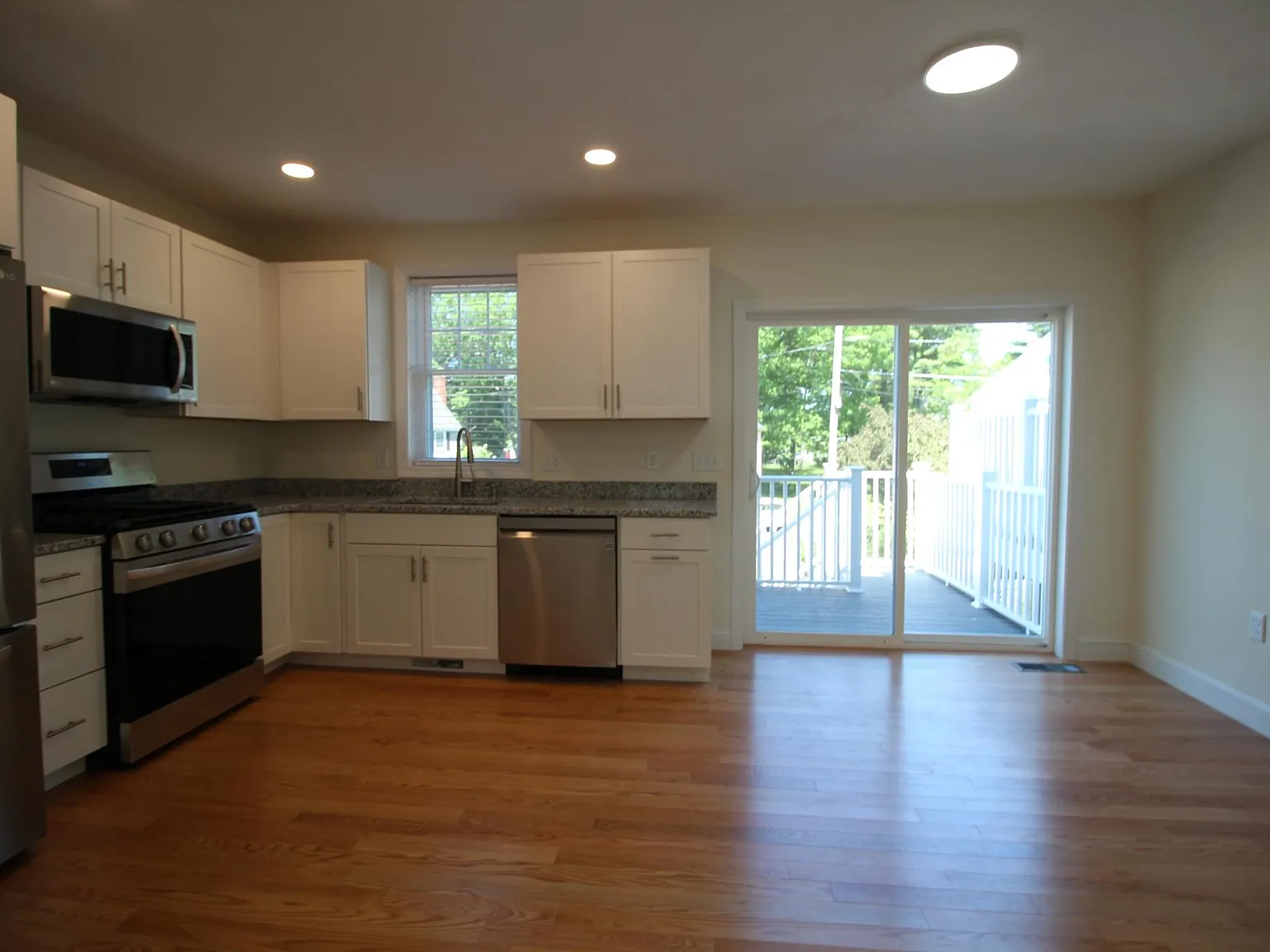 7 Gorham St — Photo 2