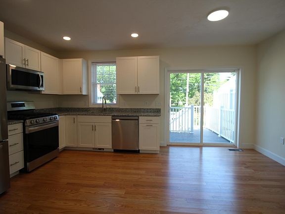 2nd image of 7 Gorham St #11