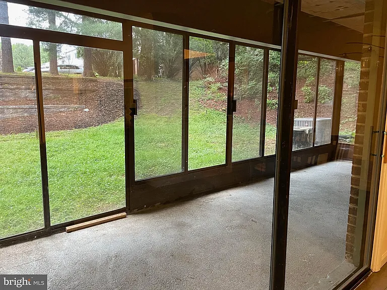 6 Longstream Ct #T2 — Photo 12