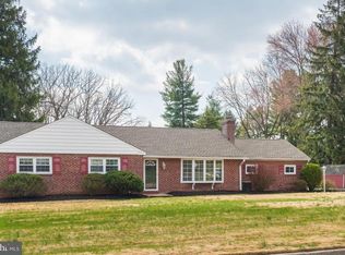 1194 Thomas Rd, Wayne, PA 19087