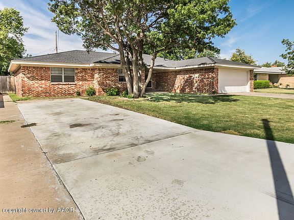 3rd image of 2703 Cherokee Dr