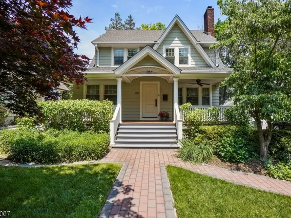 29 Garthwaite Ter, Maplewood Twp., NJ 07040