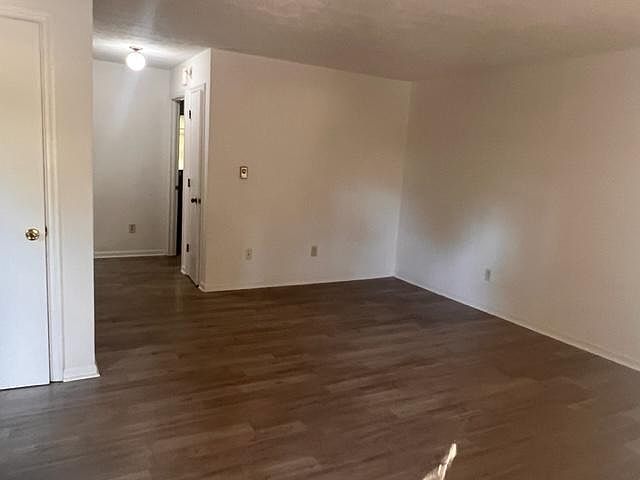 1st image of 319 Garden Park Dr #B