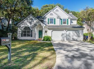 1928 Oak Tree Ln, Mount Pleasant, SC 29464