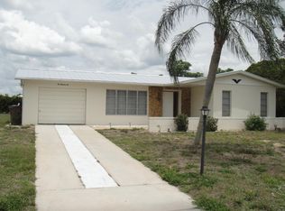 206 Punta Alta Ct, Lehigh Acres, FL 33936