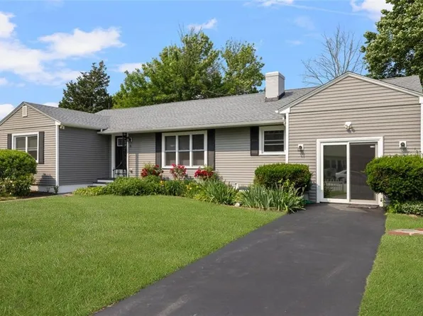 6 Humes Ave, Warwick, RI 02889