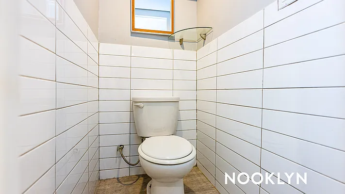 Rented by Nooklyn NYC LLC | media 18