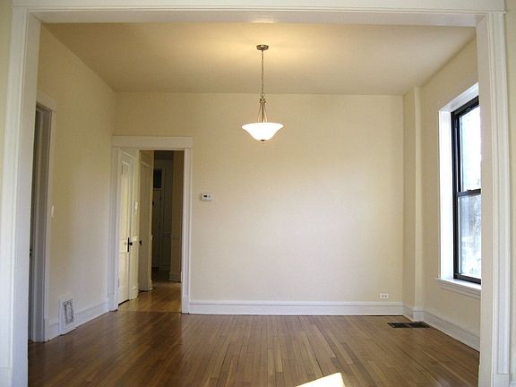 4th image of 2553 N Spaulding Ave #32872