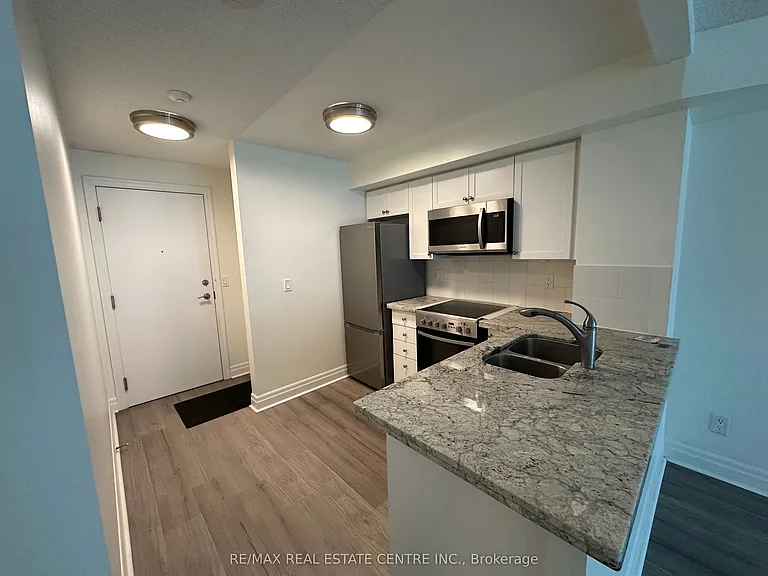 2121 Lake Shore Blvd W #816 — Photo 6