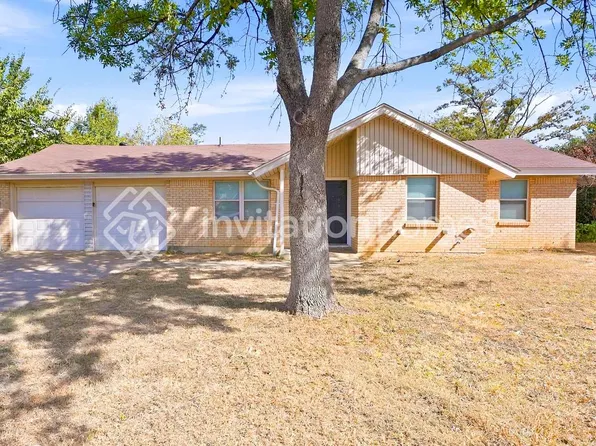 202 Jefflyn Ct, Euless, TX 76040
