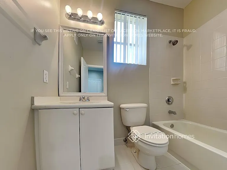 15050 SW 9th Ter — Photo 17