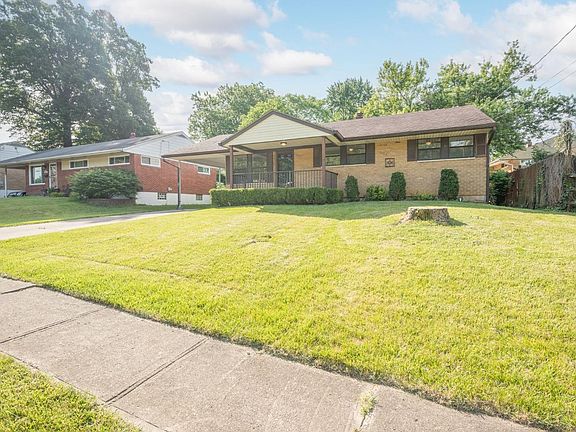 3rd image of 8070 Peacock Dr