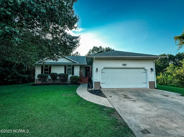 5711 Gondolier Drive, New Bern, NC 28560