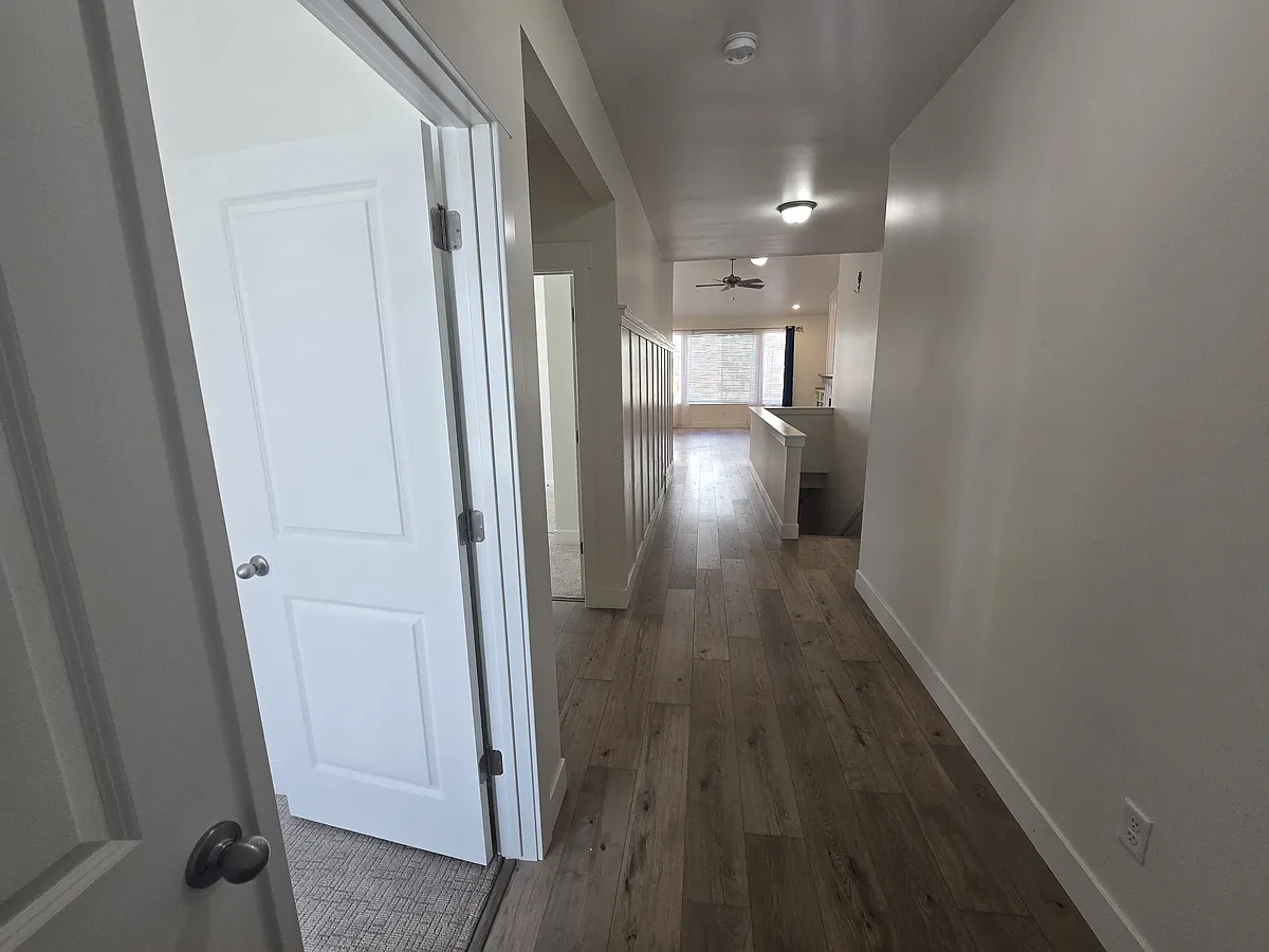 Building Photo - 2887 S Greenhead Dr