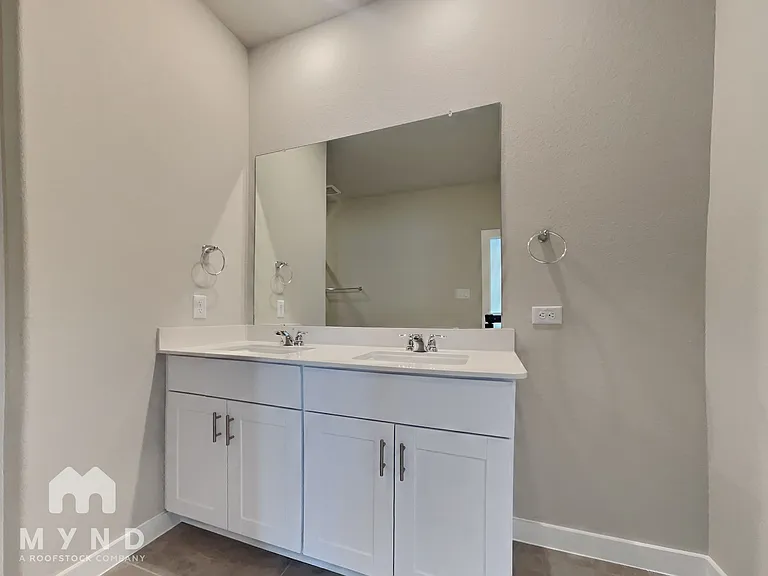 8117 Rising Stream Dr — Photo 9