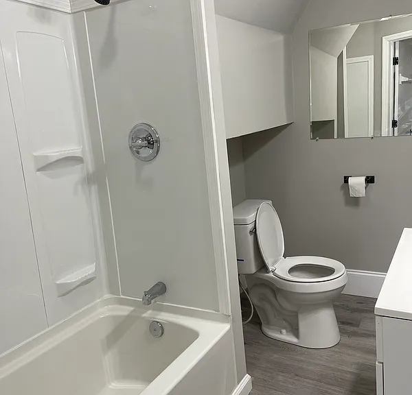 202 E Columbia Ave — Photo 13