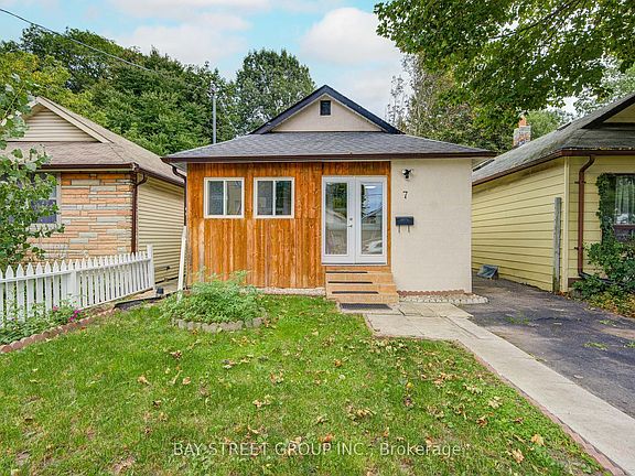 2nd image of 7 Emmott Ave