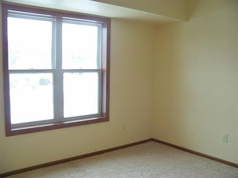 4th image of 809 7th Ave N APT 210
