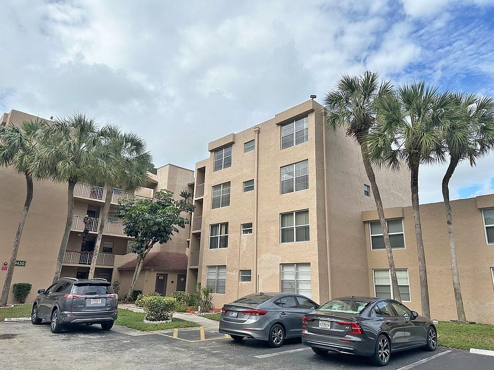 1st image of 9430 Live Oak Place #302