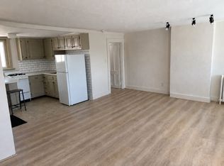 8 Irving St #3, Albany, NY 12202