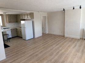 8 Irving St, Albany, NY