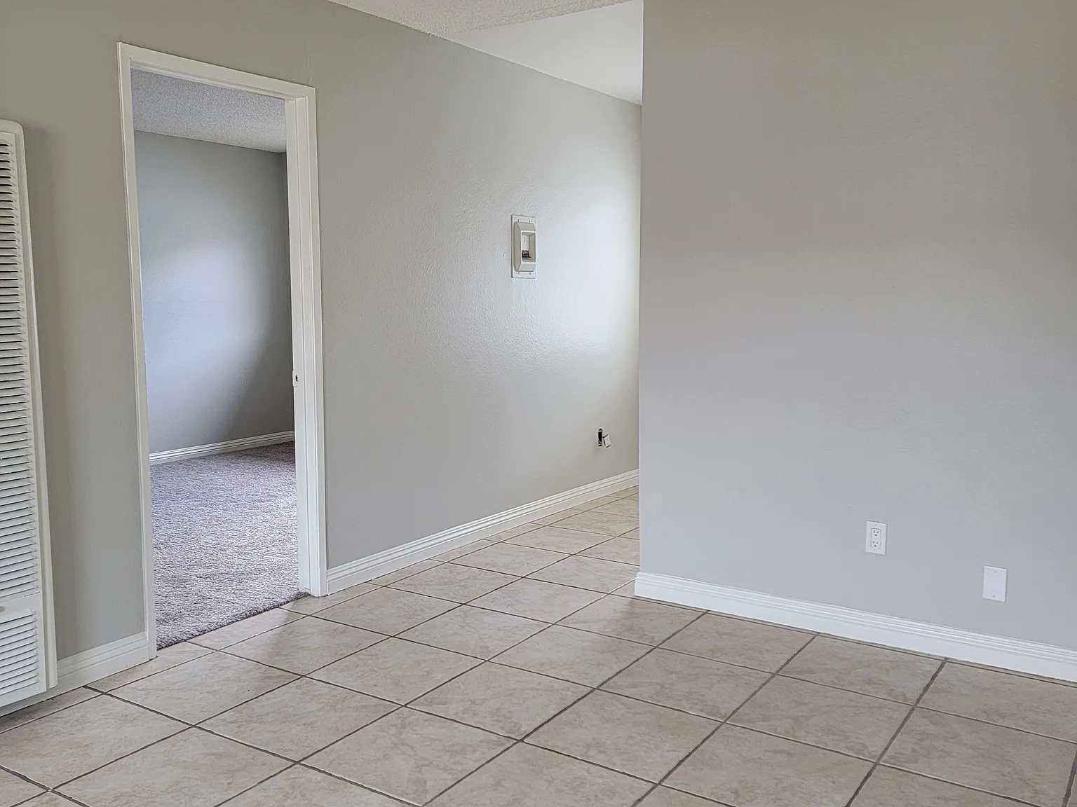 541 La Cadena Way — Photo 4