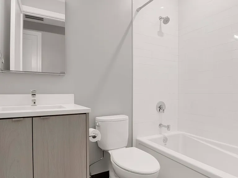 1022 N Honore St #2 — Photo 18