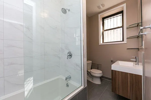 Rented by Remax Real Estate Professionals | media 78