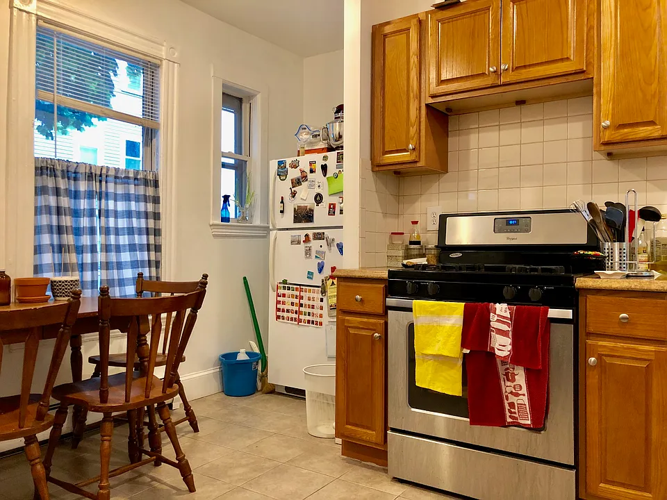 104 Pine St #1