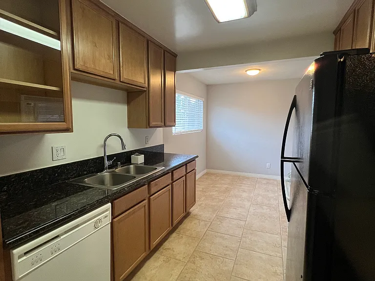 1420 W Lambert Rd #416 — Photo 9