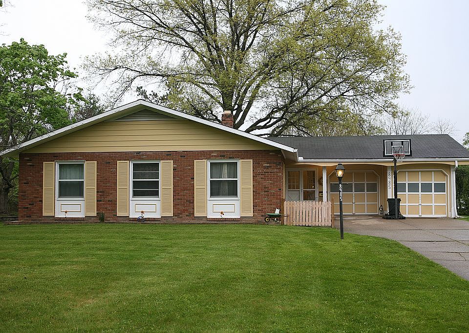 1st image of 8485 Sunnydale Dr