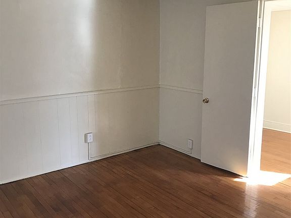 5th image of 1348 Benton St