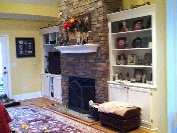 Living Room/gas fireplace