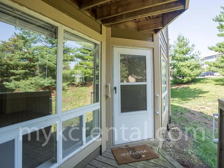 11204 Nieman Rd #101 — Photo 15