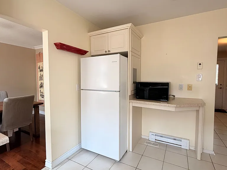 2150 Herridge Dr — Photo 6