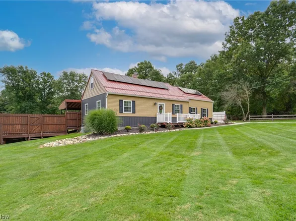 5615 Grove Rd, New Franklin, OH 44216