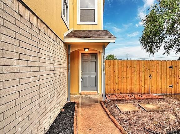 2nd image of 15104 Grassington Dr