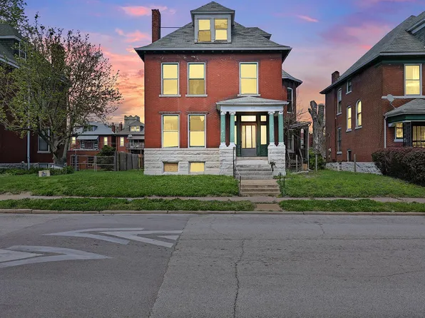 2933 Dodier St, Saint Louis, MO 63107