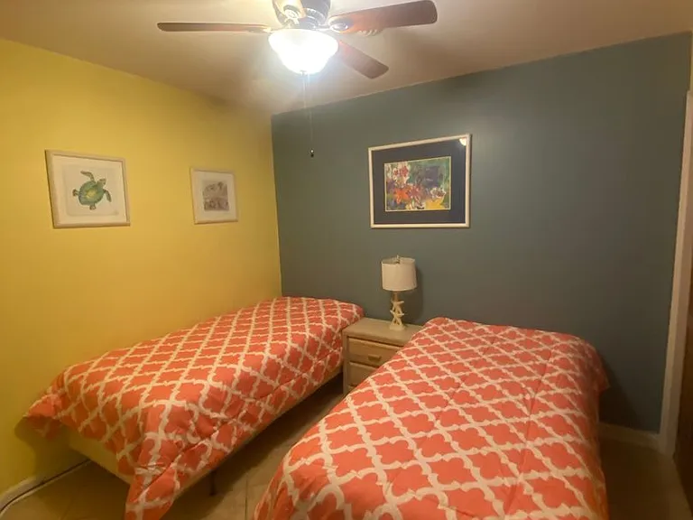 1880 Colony Dr #12-F — Photo 10