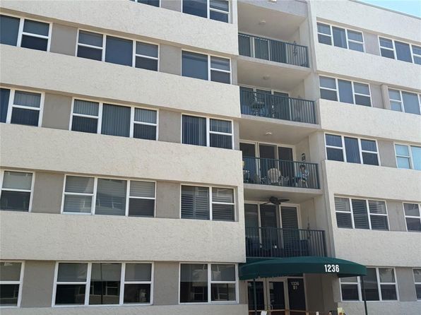 1236 Hillsboro Mile APT 210